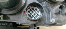Laden Sie das Bild in den Galerie-Viewer, Frontscheinwerfer Land Rover Freelander 2 L359 BH52-13W029-BA Rechts Headlight SCH8489220395nr