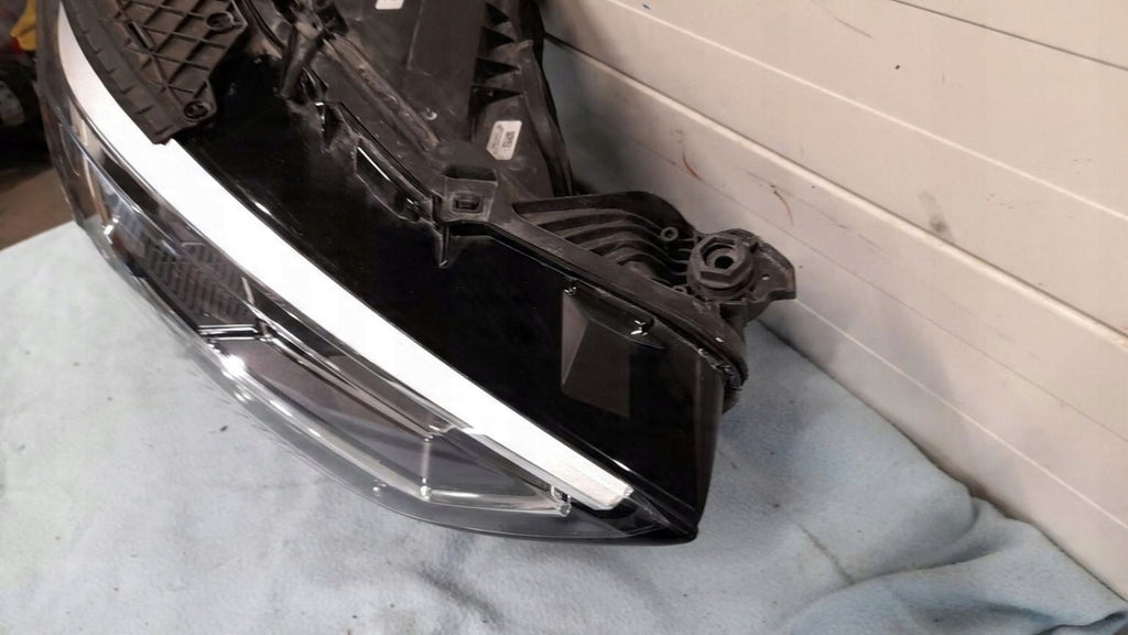 Frontscheinwerfer Audi Q3 83A941034 Rechts Scheinwerfer Headlight SCH3497981220hq