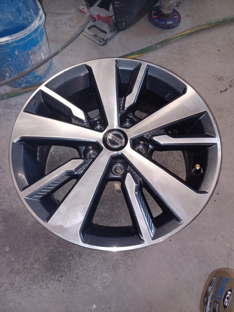 1x Alufelge 16 Zoll 6.5" 5x114.3 40ET Glanz Graphit Mg Leaf Ze1 Micra I FEL5036432085ci