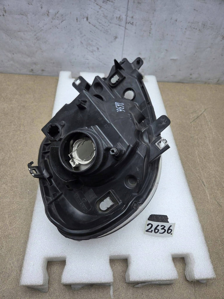Frontscheinwerfer Nissan Primastar Vivaro Trafic 8200701354 Links Headlight SCH6425418385uy