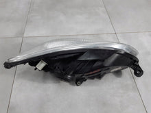 Laden Sie das Bild in den Galerie-Viewer, Frontscheinwerfer Skoda Fabia II 5J1941015C Links Scheinwerfer Headlight