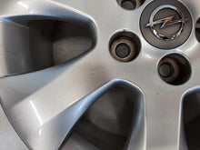 Laden Sie das Bild in den Galerie-Viewer, 1x Alufelge 17 Zoll 7.0&quot; 5x120 41ET Glanz Silber OP077 Opel Insignia A Rim Wheel