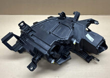 Laden Sie das Bild in den Galerie-Viewer, Frontscheinwerfer Cupra Born 10F941007H Links Scheinwerfer Headlight SCH7936127682pr