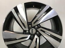 Laden Sie das Bild in den Galerie-Viewer, 1x Alufelge 18 Zoll 7.0" 5x100 39ET Glanz Schwarz 2GM601025H VW Rim Wheel FEL4619446241sz