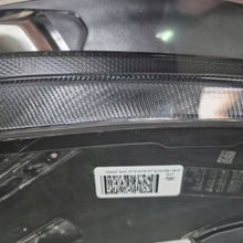 Laden Sie das Bild in den Galerie-Viewer, Frontscheinwerfer Ford Focus JX7B-13E015-CE Full LED Links Headlight SCH6557667505cr