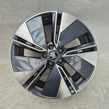 Load image into Gallery viewer, 1x Alufelge 19 Zoll 8.0" 5x112 5LA601025A Skoda Enyaq Rim Wheel FEL2015684728ve