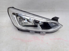 Laden Sie das Bild in den Galerie-Viewer, Frontscheinwerfer Ford Focus JX7B-13W029-AE Rechts Scheinwerfer Headlight