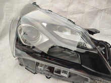 Load image into Gallery viewer, Frontscheinwerfer Toyota Yaris PAO3219 LED Rechts Scheinwerfer Headlight