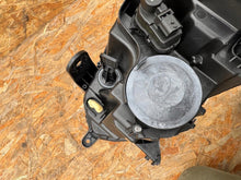 Laden Sie das Bild in den Galerie-Viewer, Frontscheinwerfer Dacia Sandero III Logan 260101940R Full LED Rechts Headlight