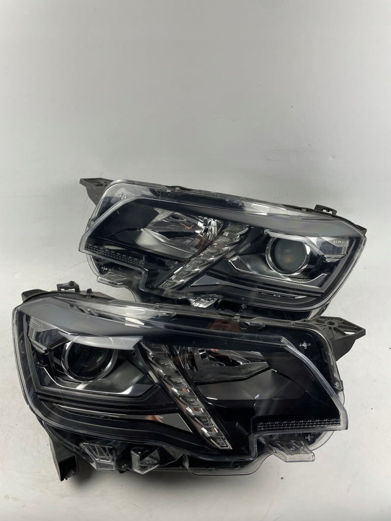 Frontscheinwerfer Peugeot Partner Rifter 90146217 Ein Satz Headlight SCH4743657832jv