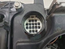 Laden Sie das Bild in den Galerie-Viewer, Frontscheinwerfer Land Rover Range Sport L320 1EL238022-58 Xenon Rechts SCH3569055411xc