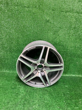 Laden Sie das Bild in den Galerie-Viewer, 1x Alufelge 19 Zoll 9.5" 5x112 59ET Glanz Grau A1974010202 Mercedes-Benz Sls Mg FEL6263641177ju