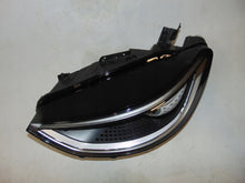 Laden Sie das Bild in den Galerie-Viewer, Frontscheinwerfer VW Id.3 10B941035C LED Links Scheinwerfer Headlight