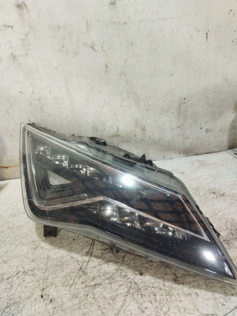 Frontscheinwerfer Seat Leon 90100840 Rechts Scheinwerfer Headlight SCH7179800558ik