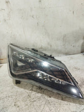 Laden Sie das Bild in den Galerie-Viewer, Frontscheinwerfer Seat Leon 90100840 Rechts Scheinwerfer Headlight SCH7179800558ik