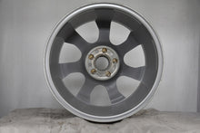 Load image into Gallery viewer, 1x Alufelge 17 Zoll 8.0&quot; 5x112 39ET Glanz Schwarz 8R0601025 Audi Rim Wheel