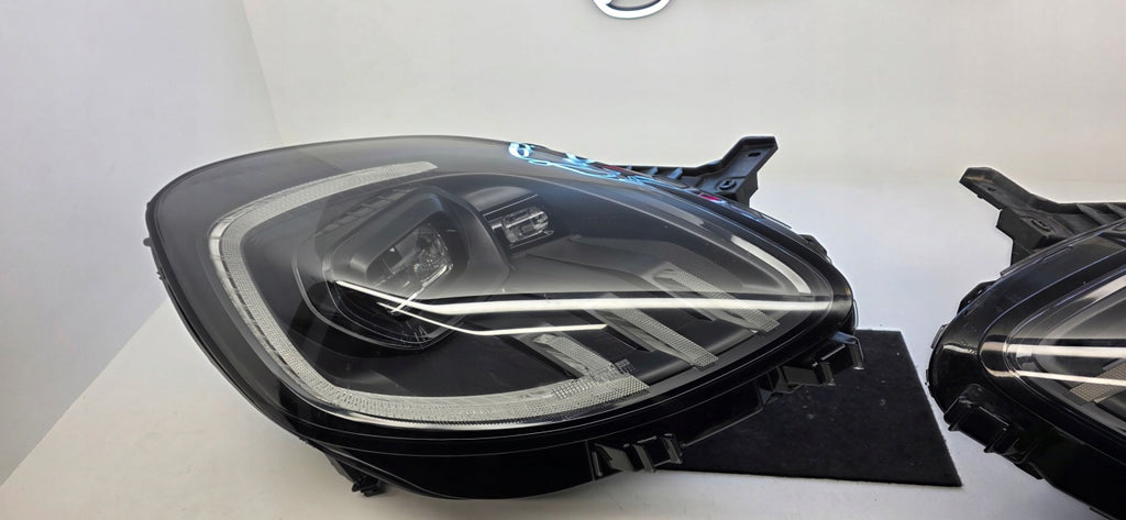 Frontscheinwerfer Ford Puma R1TB-13E017-AD R1TB-13E016-AD Full LED Ein Satz SCH3040653970in