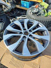 Load image into Gallery viewer, 1x Alufelge 17 Zoll 7.0" 5x114.3 43ET 403007202R Renault Rim Wheel FEL4020204769ie