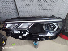 Laden Sie das Bild in den Galerie-Viewer, Frontscheinwerfer VW Passat 3J1941005 L853469 LED Links Scheinwerfer Headlight SCH6688196428av