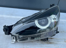 Laden Sie das Bild in den Galerie-Viewer, Frontscheinwerfer Mazda 2 Dj D43N-51040 LED Links Scheinwerfer Headlight