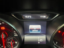 Laden Sie das Bild in den Galerie-Viewer, Motor Mercedes-Benz 6510105718 2.2 CDI 89TKm Diesel Engine Unkomplett