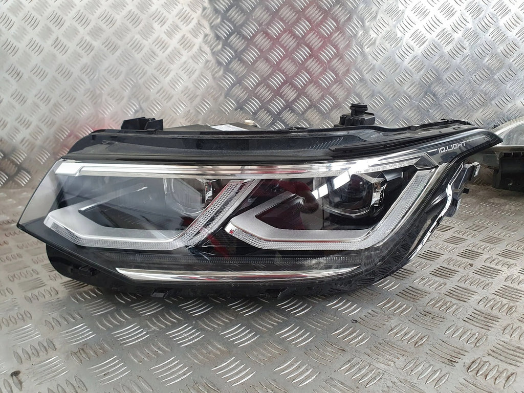 Frontscheinwerfer VW Tiguan 5NB941081C Links Scheinwerfer Headlight