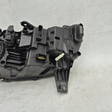 Load image into Gallery viewer, Frontscheinwerfer Dacia Duster 260107725R Full LED Rechts Scheinwerfer Headlight SCH1640570827nn