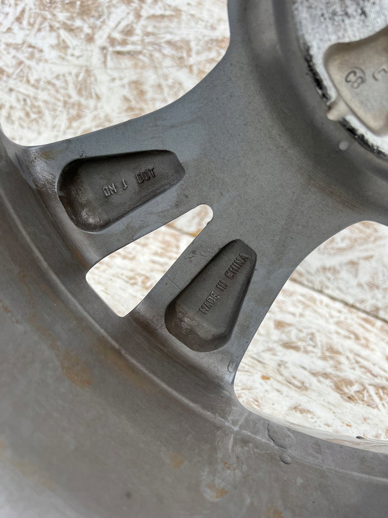 1x Alufelge 18 Zoll 7.0" 5x114.3 45ET Glanz 9965787080 Mazda Cx-30 Rim Wheel