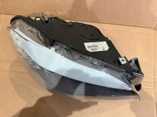 Laden Sie das Bild in den Galerie-Viewer, Frontscheinwerfer BMW 5 F11 F10 7203246 Xenon Rechts Scheinwerfer Headlight SCH5483966794yb