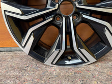 Laden Sie das Bild in den Galerie-Viewer, 1x Alufelge 17 Zoll 7.0&quot; 4x100 37ET 403007341R Renault Clio V Rim Wheel