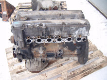 Laden Sie das Bild in den Galerie-Viewer, Motor Mercedes-Benz W126 M110989 2.8 185PS 136kW 1979 Benzin Engine Unkomplett MOT6017512748ey