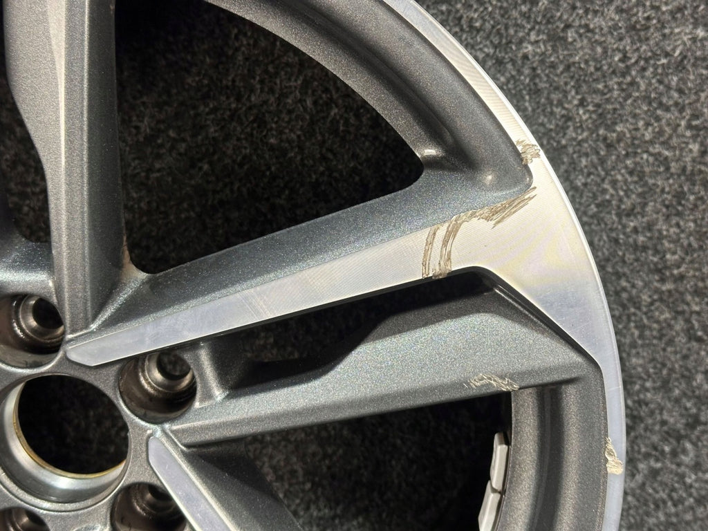 1x Alufelge 17 Zoll 82A601025K Audi A1 Rim Wheel FEL7082628633qb
