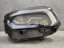 Laden Sie das Bild in den Galerie-Viewer, Frontscheinwerfer Mercedes-Benz Glb X247 A2479060206SCZ LED Rechts Headlight SCH7041825437ca