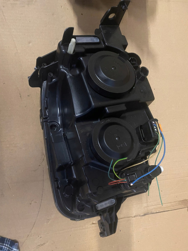 Frontscheinwerfer Citroën C3 III 9820059280 Ein Stück (Rechts oder Links)