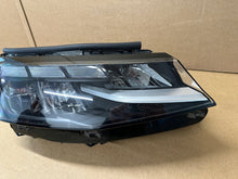 Load image into Gallery viewer, Frontscheinwerfer VW T7 7T1941036B Rechts Scheinwerfer Headlight