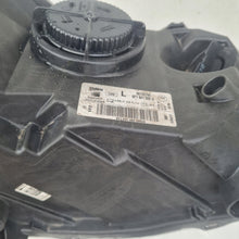 Laden Sie das Bild in den Galerie-Viewer, Frontscheinwerfer Seat Ibiza I V 6F1941005A Links Scheinwerfer Headlight SCH2743213734xm
