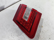 Load image into Gallery viewer, Rückleuchte Mercedes-Benz W251 Rechts Rearlight