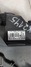 Laden Sie das Bild in den Galerie-Viewer, Frontscheinwerfer Peugeot 208 9823194180 Ein Satz Scheinwerfer Headlight SCH3127280240kl