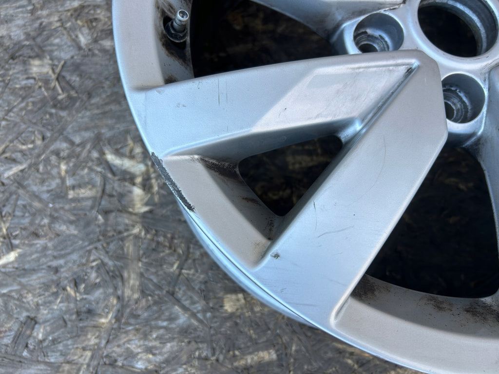 1x Alufelge 16 Zoll 6.5" 5x112 41ET Glanz Silber 3G0601025A VW Passat B8 FEL5946322172ft