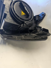 Laden Sie das Bild in den Galerie-Viewer, Frontscheinwerfer Mercedes-Benz Cla A1179064600 LED Rechts Headlight SCH2350226288za