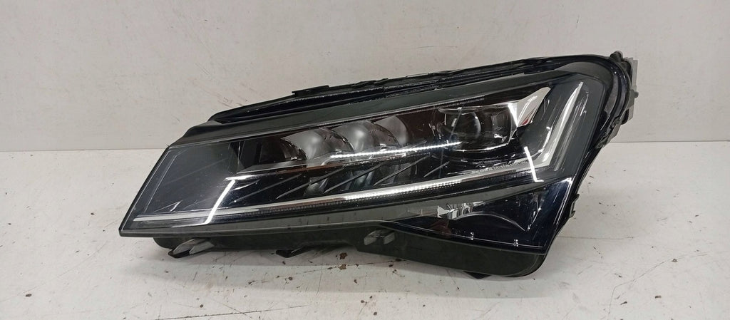 Frontscheinwerfer Skoda Superb III 3V1941015D LED Links Scheinwerfer Headlight