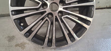 Load image into Gallery viewer, 1x Alufelge 18 Zoll 8.0" 5x112 30ET Glanz 6863420 BMW G31 G30 Rim Wheel FEL6991479773sl