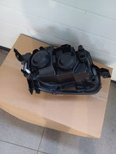 Laden Sie das Bild in den Galerie-Viewer, Frontscheinwerfer Citroën C3 III 90097906 Links Scheinwerfer Headlight SCH9675541133vo