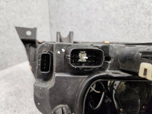 Laden Sie das Bild in den Galerie-Viewer, Frontscheinwerfer Mazda 6 I Xenon FALSE Scheinwerfer Headlight SCH1379358402dj