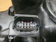 Laden Sie das Bild in den Galerie-Viewer, Frontscheinwerfer Mercedes-Benz W212 A2128205861 Xenon Rechts oder Links SCH1397166483sd