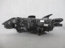 Laden Sie das Bild in den Galerie-Viewer, Frontscheinwerfer Mitsubishi Outlander III 8301C8-54 LED Rechts Headlight