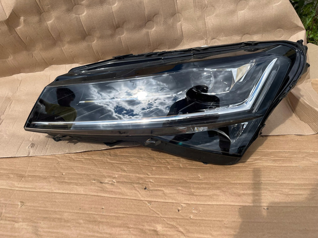 Frontscheinwerfer Skoda Superb III 11502030000 48602134519 LED Links Headlight