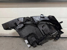 Laden Sie das Bild in den Galerie-Viewer, Frontscheinwerfer BMW 3 E91 E90 7202583 7202584 Ein Satz Scheinwerfer Headlight SCH9172398168nu
