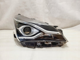 Frontscheinwerfer Toyota Yaris LED Rechts Scheinwerfer Headlight