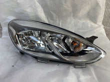 Laden Sie das Bild in den Galerie-Viewer, Frontscheinwerfer Ford Fiesta I Rechts Scheinwerfer Headlight SCH1387339323df